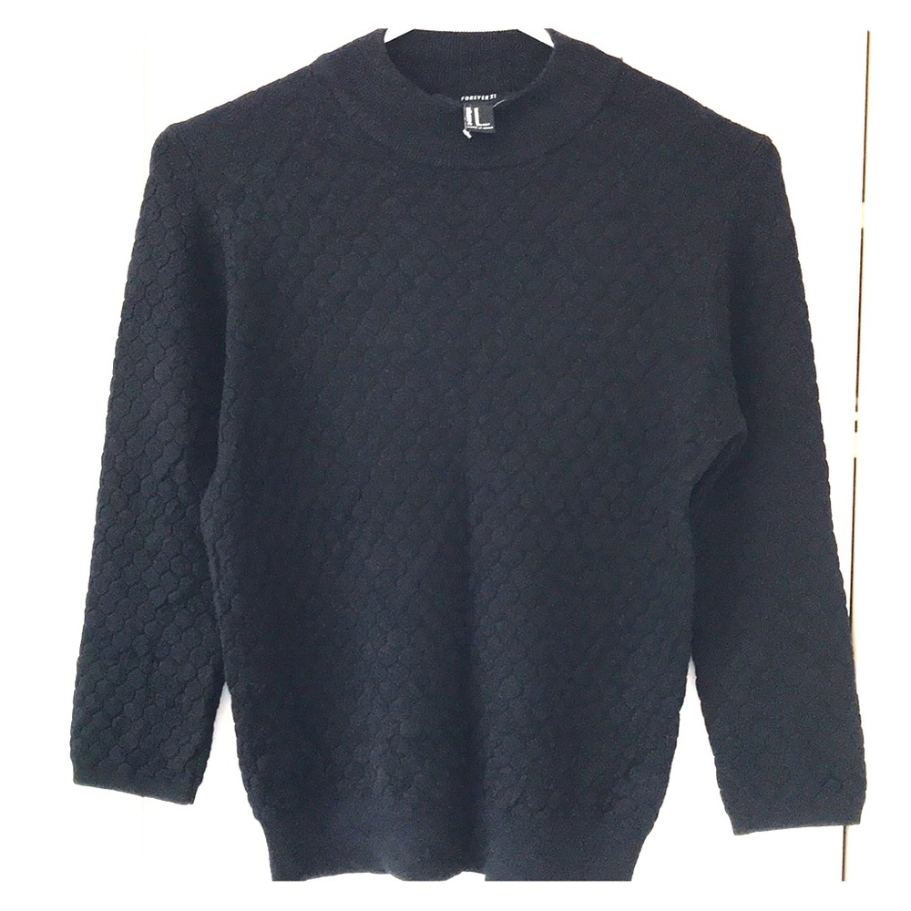 Forever 21 black quilted crew neck sweater